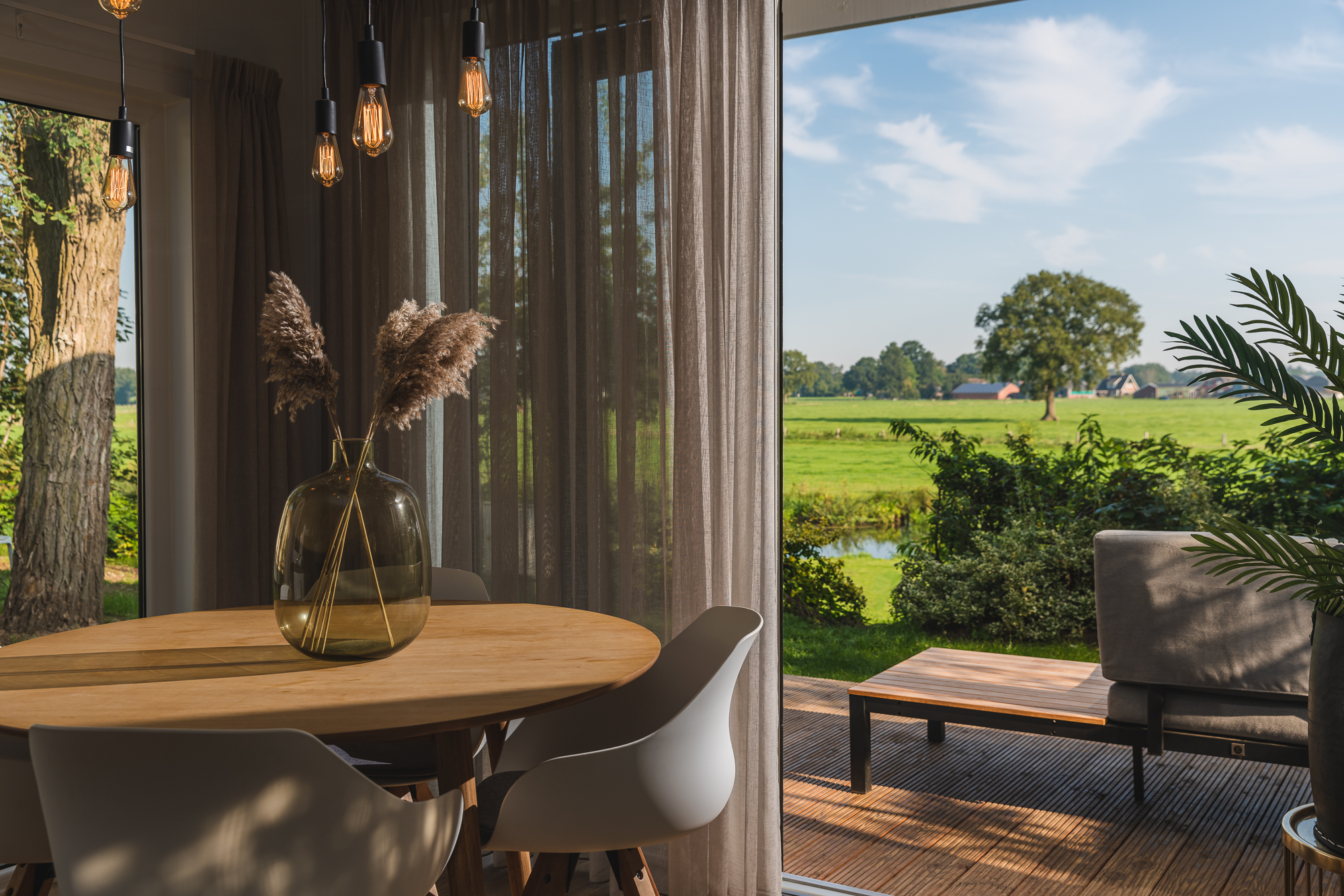 River Lodge 'Wellnesshuus' with whirlpool, sauna, bathtub, and s.