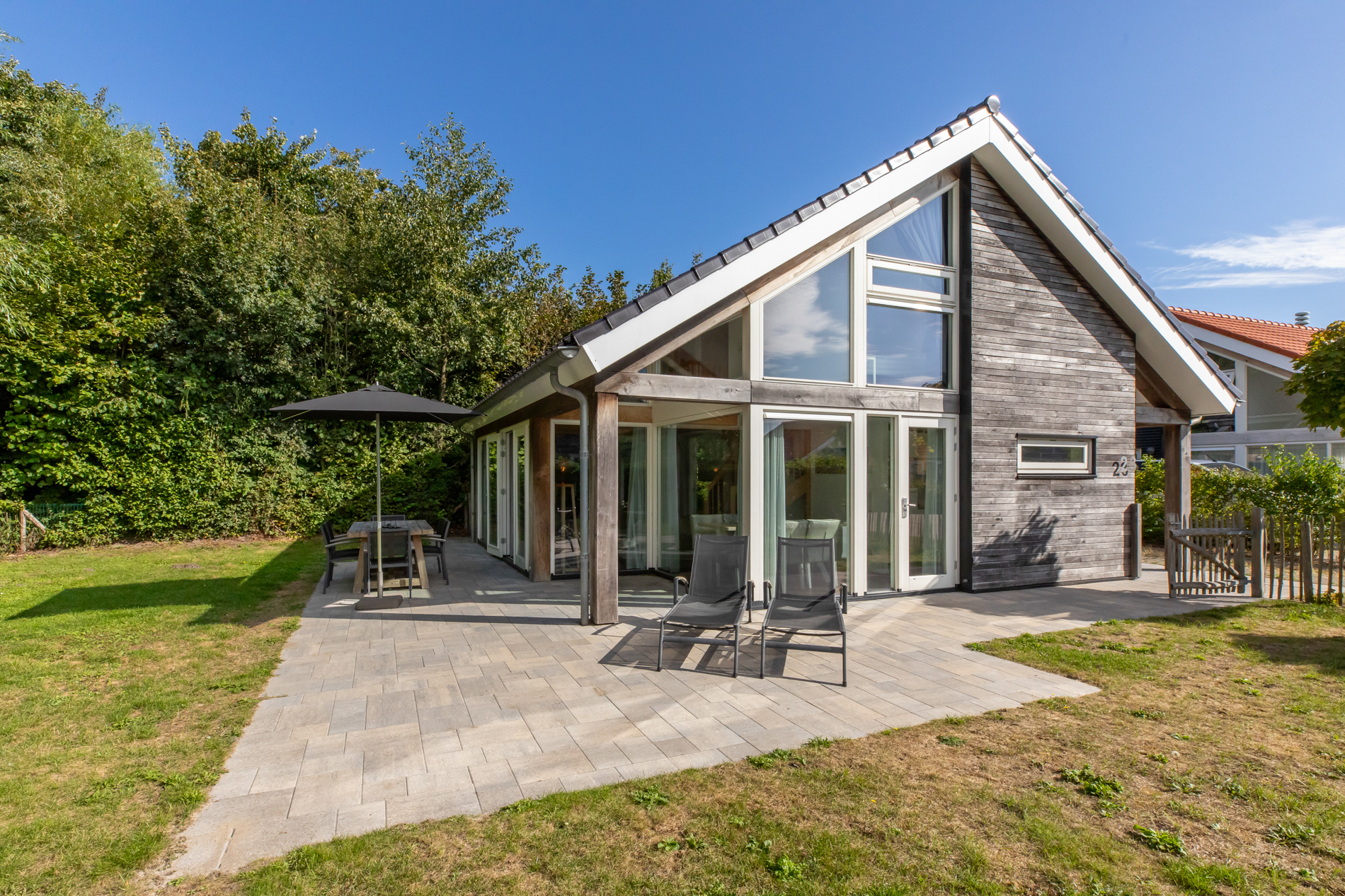 Zonnedorp 23 Zeeland Huis Renesse: Luxury Beach Holiday | Close to North Sea