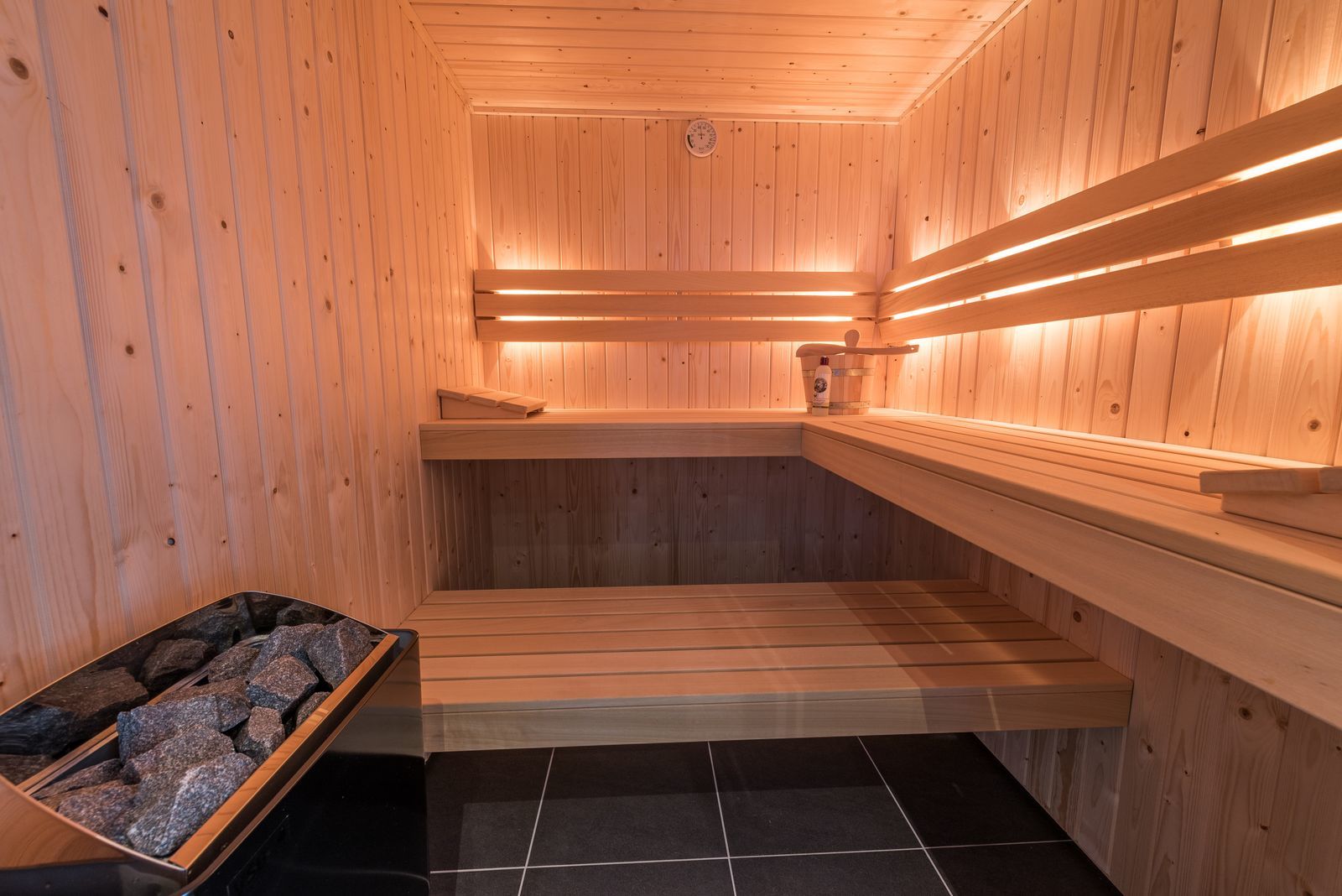 Texels Landleven I duurzaam luxe groepsvakantiehuis met sauna