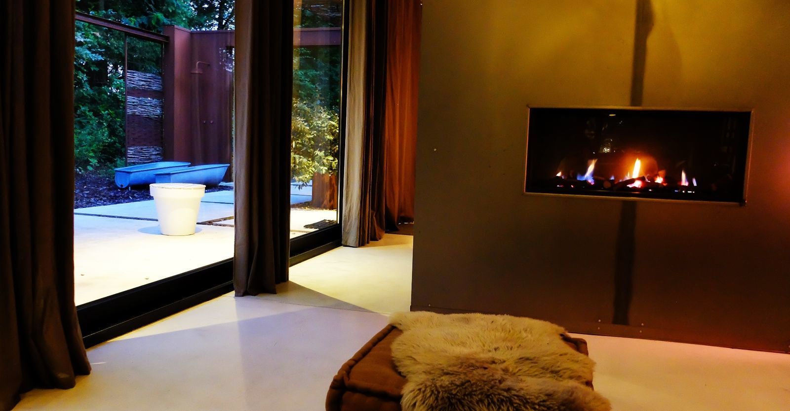 Stalen Boshuis - luxe vakantiehuis met sauna in Brabant